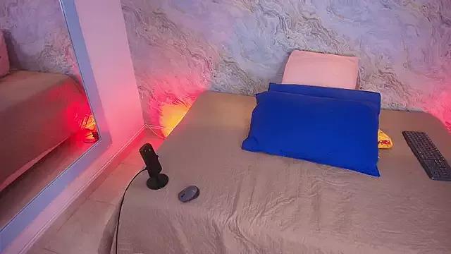 abbyrouss_ from StripChat is Freechat