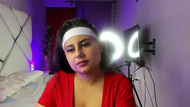 Check out our webcam shows gallery and message on a personal level with our sweet squirt cams hosts, showing off their natural physiques and sex toys.