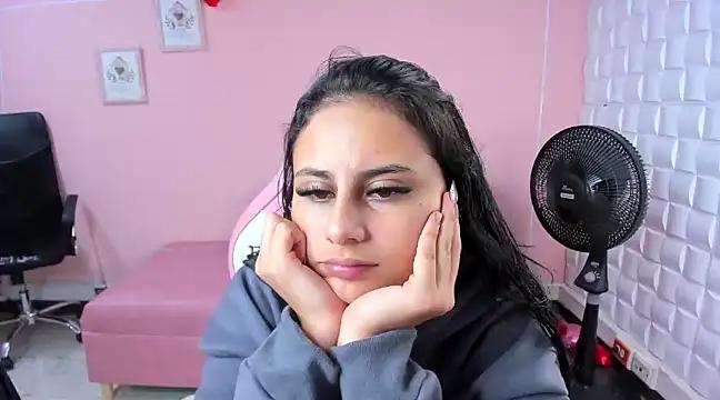 Check out our webcam shows gallery and message on a personal level with our sweet squirt cams hosts, showing off their natural physiques and sex toys.