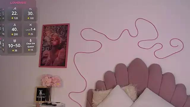 Check out our webcam shows gallery and message on a personal level with our sweet squirt cams hosts, showing off their natural physiques and sex toys.
