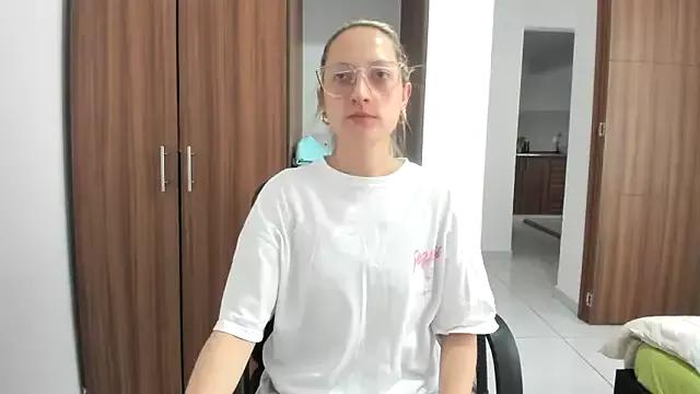 Check out our webcam shows gallery and message on a personal level with our sweet squirt cams hosts, showing off their natural physiques and sex toys.