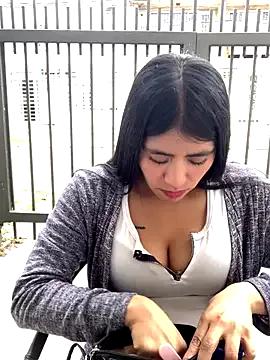 Adele_Pinkk from StripChat is Freechat