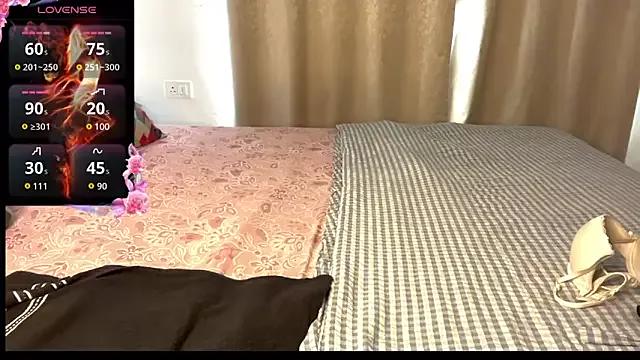 Adeline_lilly from StripChat is Freechat
