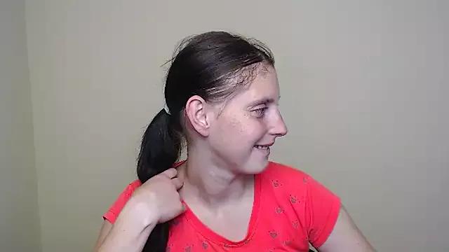 AdrianaRich_ from StripChat is Freechat