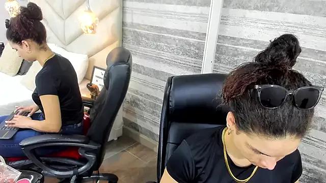 Check out our webcam shows gallery and message on a personal level with our sweet squirt cams hosts, showing off their natural physiques and sex toys.