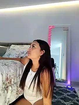 aisha_es from StripChat is Freechat