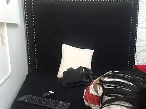 Check out our webcam shows gallery and message on a personal level with our sweet squirt cams hosts, showing off their natural physiques and sex toys.