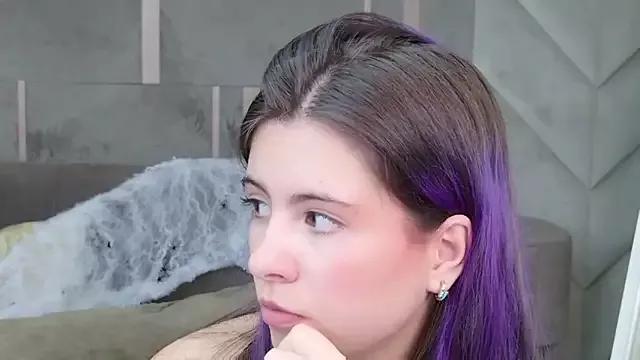 Akira_Halls from StripChat is Freechat