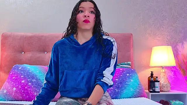 Check out our webcam shows gallery and message on a personal level with our sweet squirt cams hosts, showing off their natural physiques and sex toys.