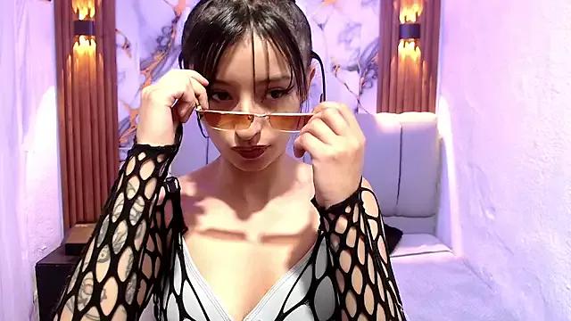 alaia_blue from StripChat is Freechat