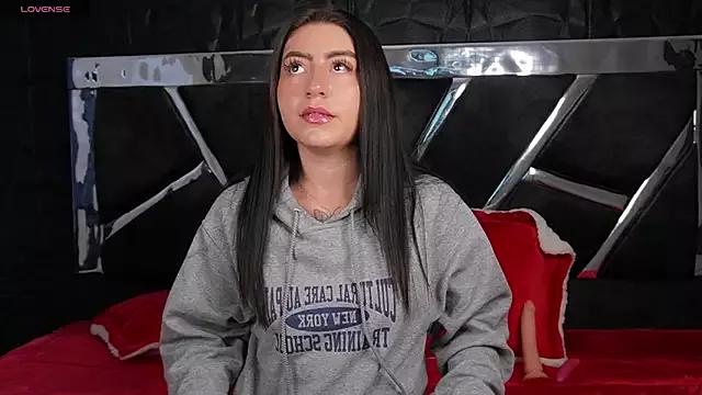 alana_roselle from StripChat is Freechat
