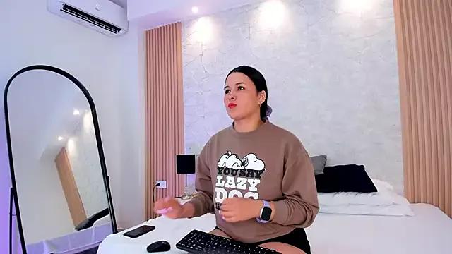 Check out our webcam shows gallery and message on a personal level with our sweet squirt cams hosts, showing off their natural physiques and sex toys.