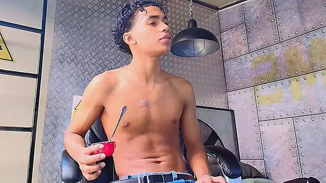 Check out our webcam shows gallery and message on a personal level with our sweet squirt cams hosts, showing off their natural physiques and sex toys.