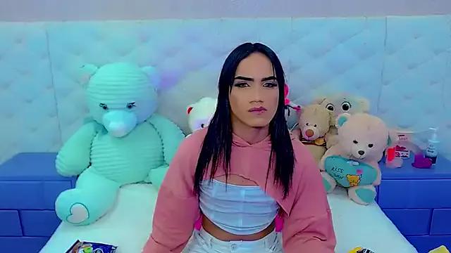 Check out our webcam shows gallery and message on a personal level with our sweet squirt cams hosts, showing off their natural physiques and sex toys.