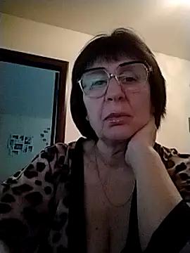AlbinaXPretty from StripChat is Freechat