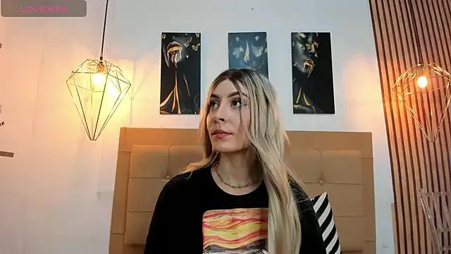 Check out our webcam shows gallery and message on a personal level with our sweet squirt cams hosts, showing off their natural physiques and sex toys.