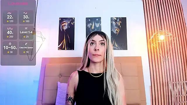 Check out our webcam shows gallery and message on a personal level with our sweet squirt cams hosts, showing off their natural physiques and sex toys.