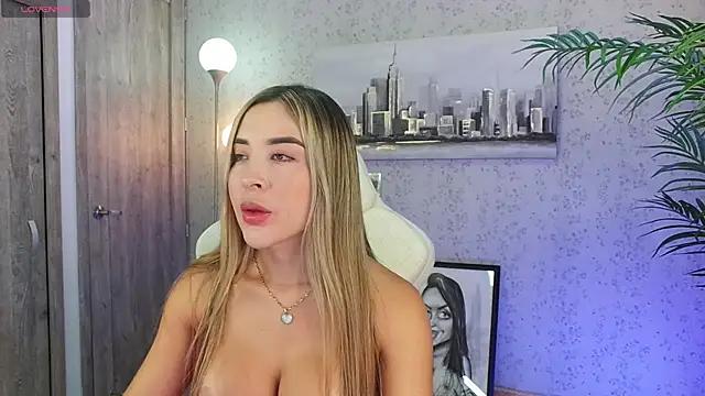 Check out our webcam shows gallery and message on a personal level with our sweet squirt cams hosts, showing off their natural physiques and sex toys.
