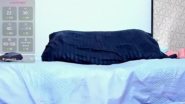 alexa_sexhot77 from StripChat is Freechat