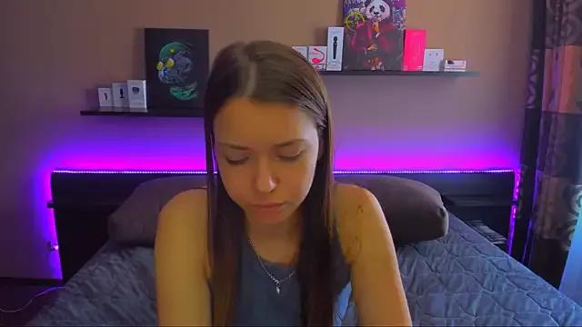 AlexaBarkley from StripChat is Freechat