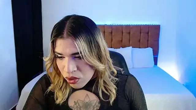 alexiaaross from StripChat is Freechat