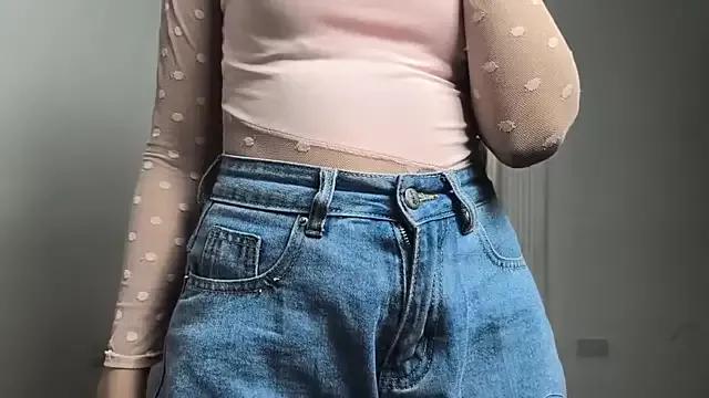 Check out our webcam shows gallery and message on a personal level with our sweet squirt cams hosts, showing off their natural physiques and sex toys.