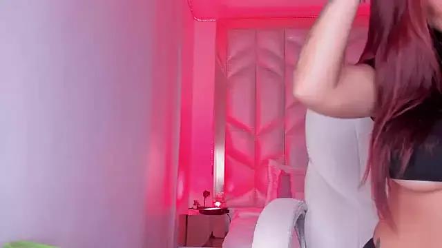 AlhanaRose from StripChat is Freechat