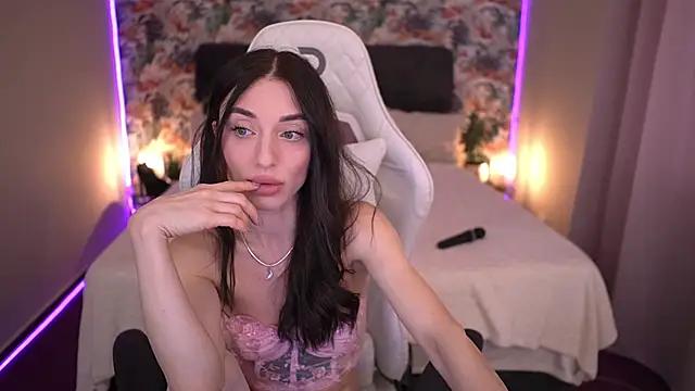 Check out our webcam shows gallery and message on a personal level with our sweet squirt cams hosts, showing off their natural physiques and sex toys.