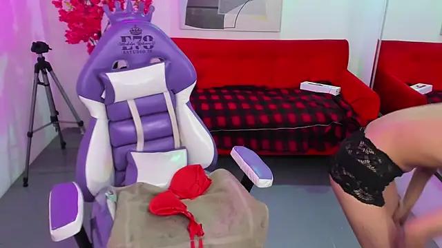 Check out our webcam shows gallery and message on a personal level with our sweet squirt cams hosts, showing off their natural physiques and sex toys.