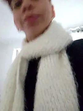 AliceBarry from StripChat is Freechat