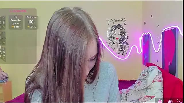 Check out our webcam shows gallery and message on a personal level with our sweet squirt cams hosts, showing off their natural physiques and sex toys.