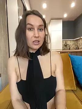 AliceLili from StripChat is Freechat