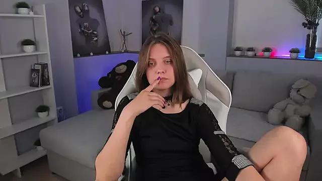 Check out our webcam shows gallery and message on a personal level with our sweet squirt cams hosts, showing off their natural physiques and sex toys.
