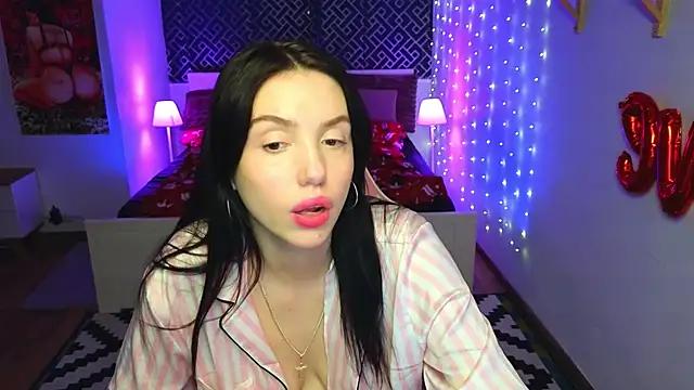 Check out our webcam shows gallery and message on a personal level with our sweet squirt cams hosts, showing off their natural physiques and sex toys.