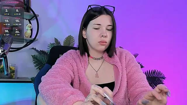 Check out our webcam shows gallery and message on a personal level with our sweet squirt cams hosts, showing off their natural physiques and sex toys.