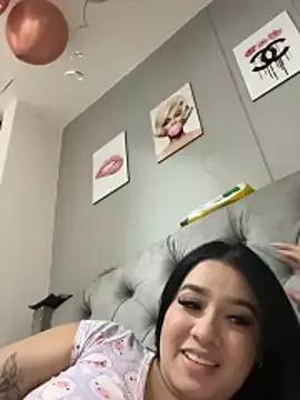 Aliciawhitee from StripChat is Freechat