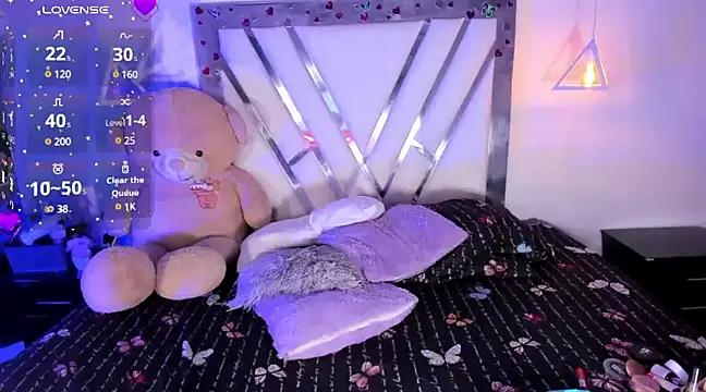 Check out our webcam shows gallery and message on a personal level with our sweet squirt cams hosts, showing off their natural physiques and sex toys.