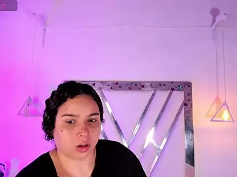 AliciiaBloom from StripChat is Freechat