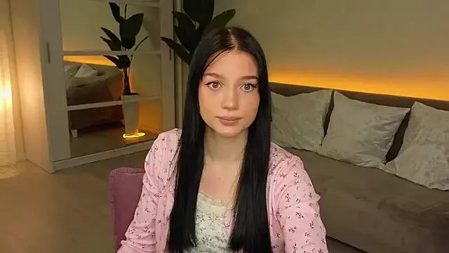 AlisaWallace from StripChat is Freechat