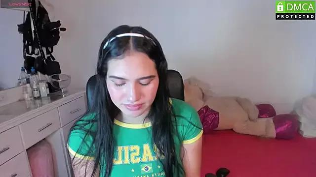alison_es from StripChat is Freechat