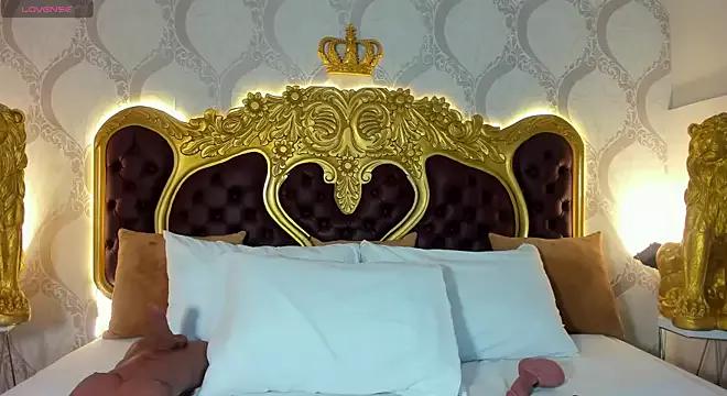 AlisonBeckerr_ from StripChat is Freechat