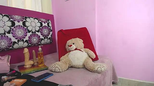 Check out our webcam shows gallery and message on a personal level with our sweet squirt cams hosts, showing off their natural physiques and sex toys.