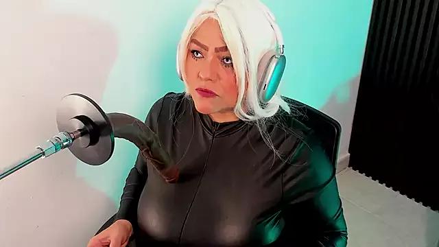 Check out our webcam shows gallery and message on a personal level with our sweet squirt cams hosts, showing off their natural physiques and sex toys.