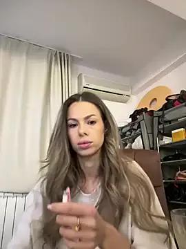 AllenaMoon from StripChat is Freechat