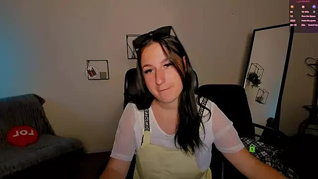 Check out our webcam shows gallery and message on a personal level with our sweet squirt cams hosts, showing off their natural physiques and sex toys.