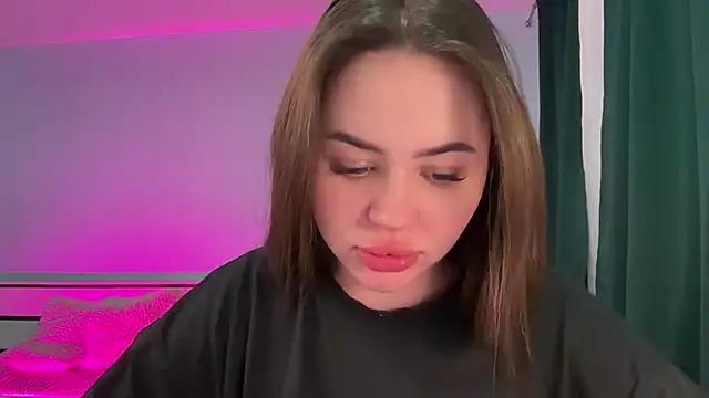Check out our webcam shows gallery and message on a personal level with our sweet squirt cams hosts, showing off their natural physiques and sex toys.