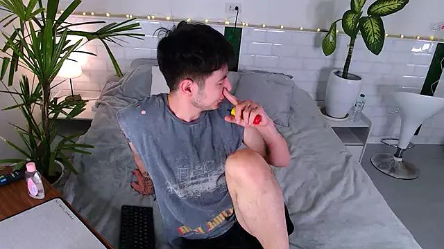 Alya_and_Max from StripChat