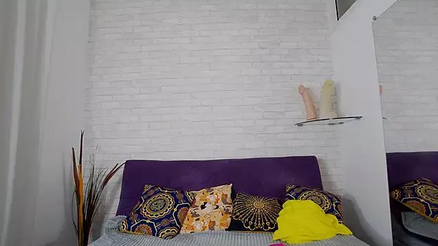 Check out our webcam shows gallery and message on a personal level with our sweet squirt cams hosts, showing off their natural physiques and sex toys.