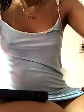 amandaaasilvaa from StripChat is Freechat