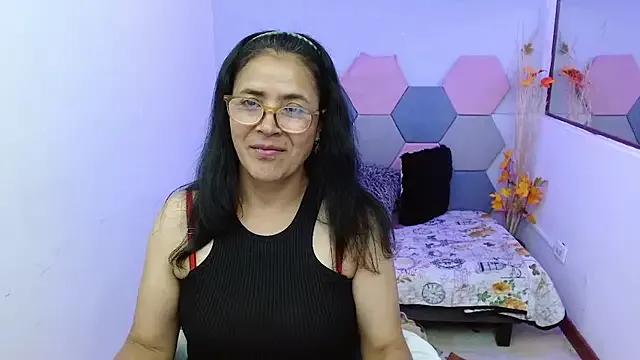 AmandaPeet from StripChat is Freechat